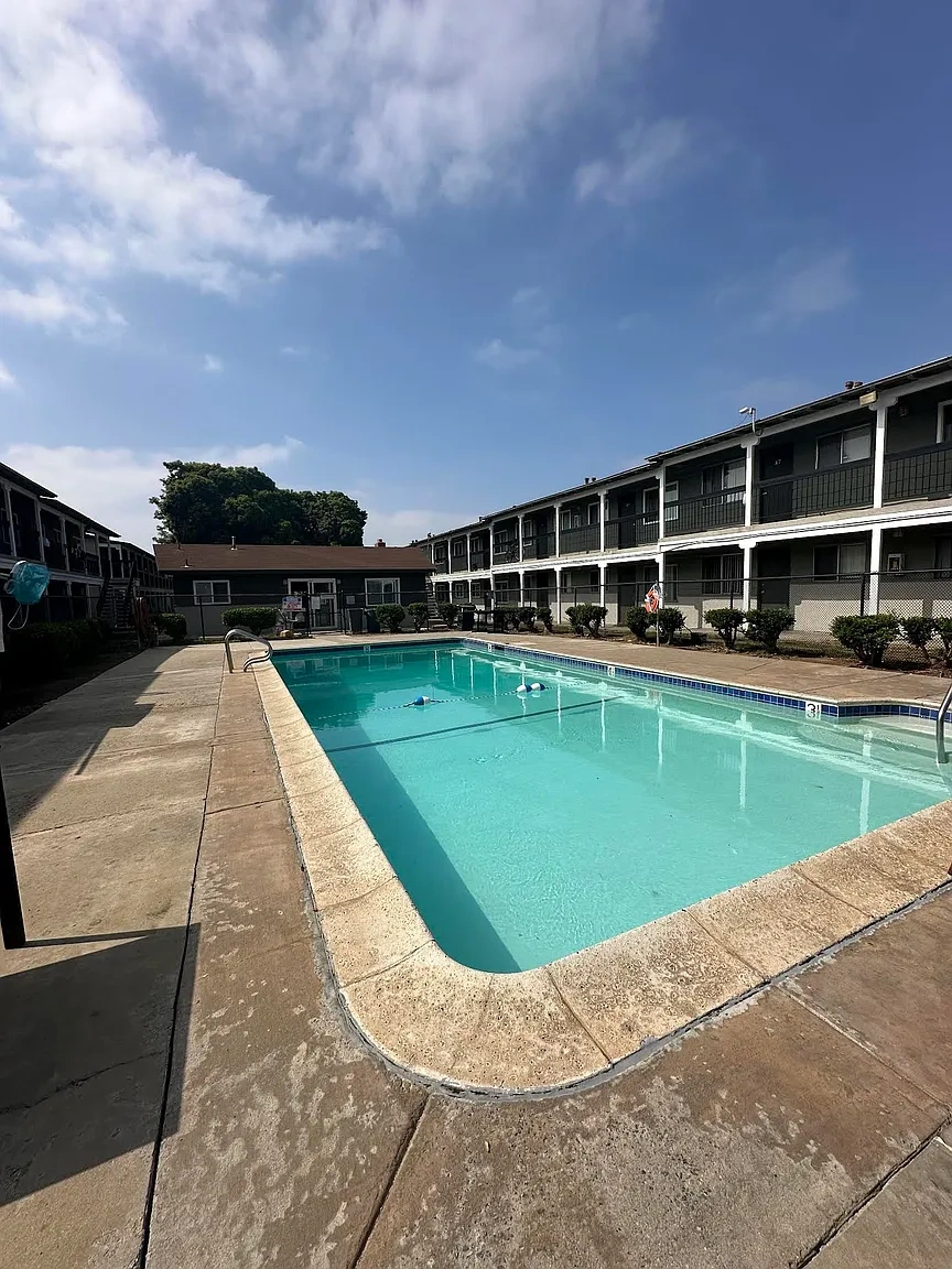 Vista Hermosa Apartments – photo 2