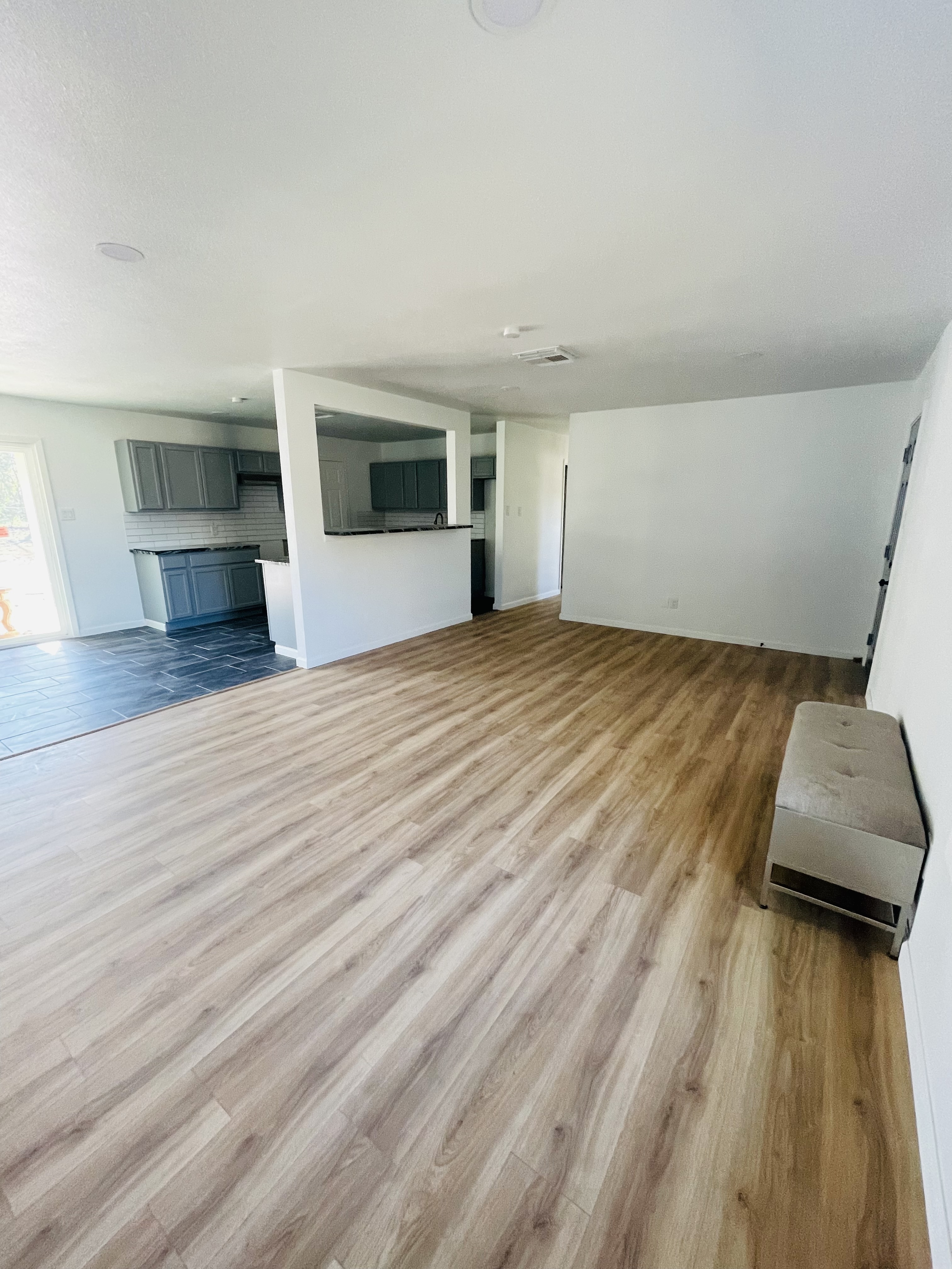 2335 W 3rd Ave – photo 1