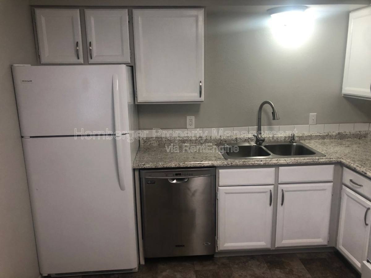 3203 N Smith St unit 11 – photo 5