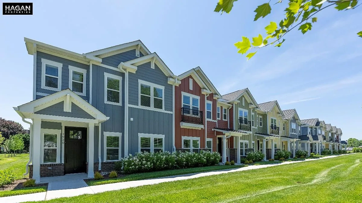 Bull Run Townhomes – photo 2