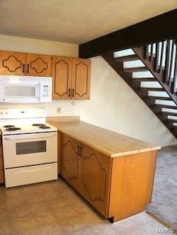 810 White Oak Dr #1 – photo 5