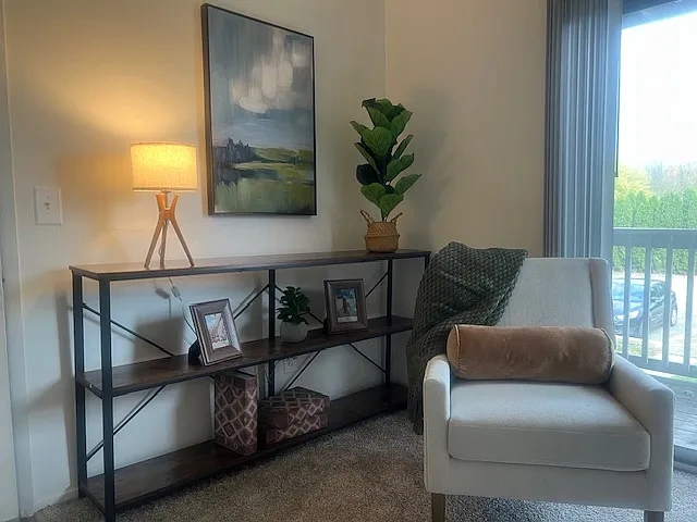 Lexington Manor Apartments – photo 4