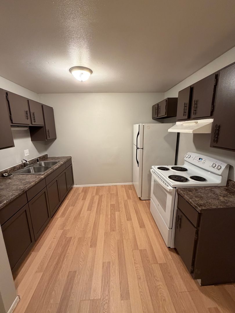 152 E Vienna St unit Apt. 1 – photo 2