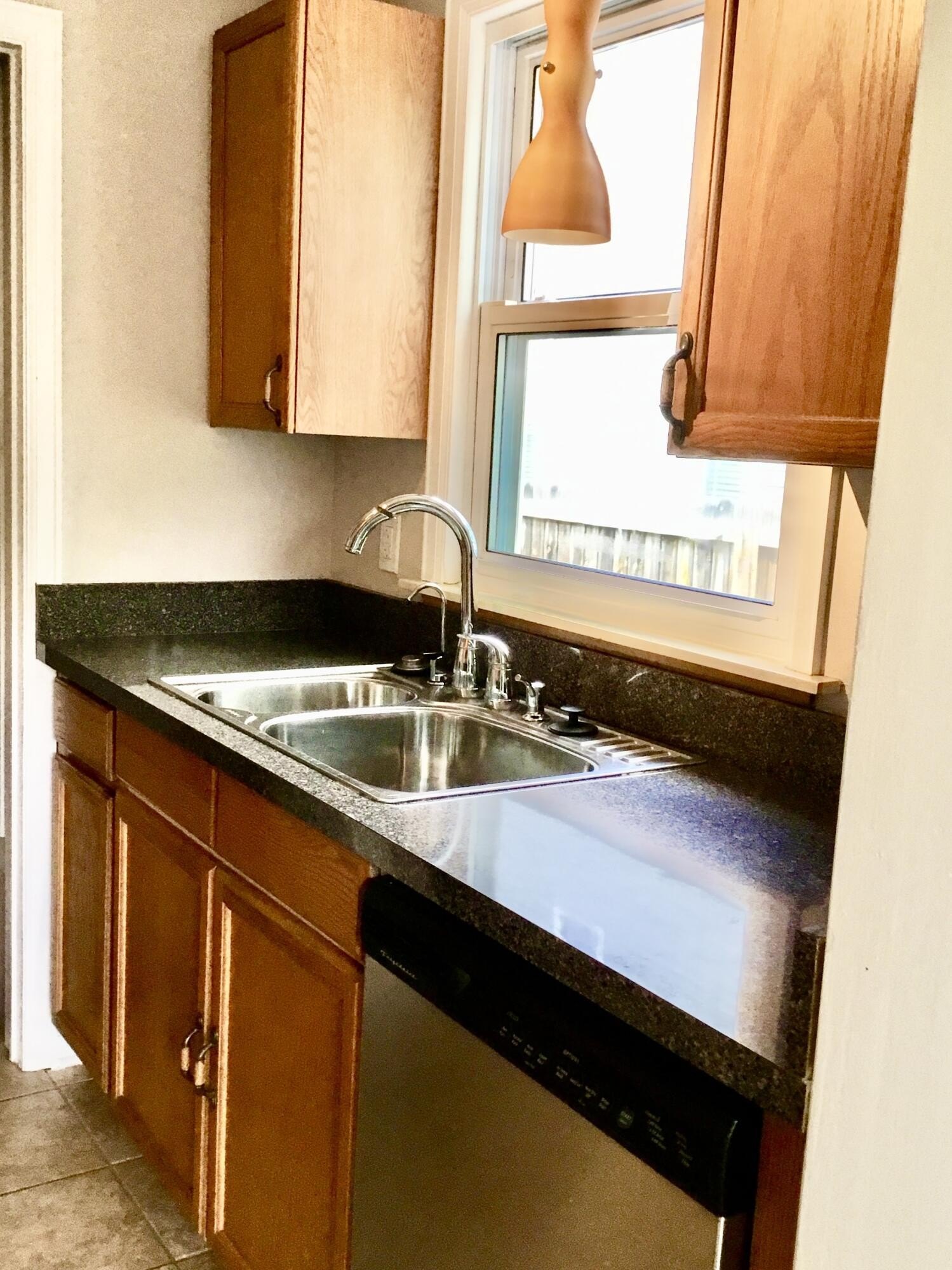 520 S Kenwood Ave – photo 4
