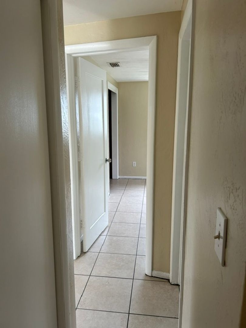 2527 Cheval Dr – photo 4