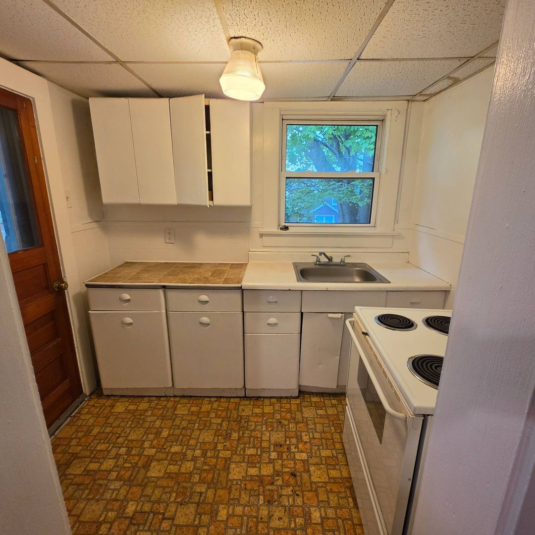 1904 Highland Ave unit #2 – photo 1