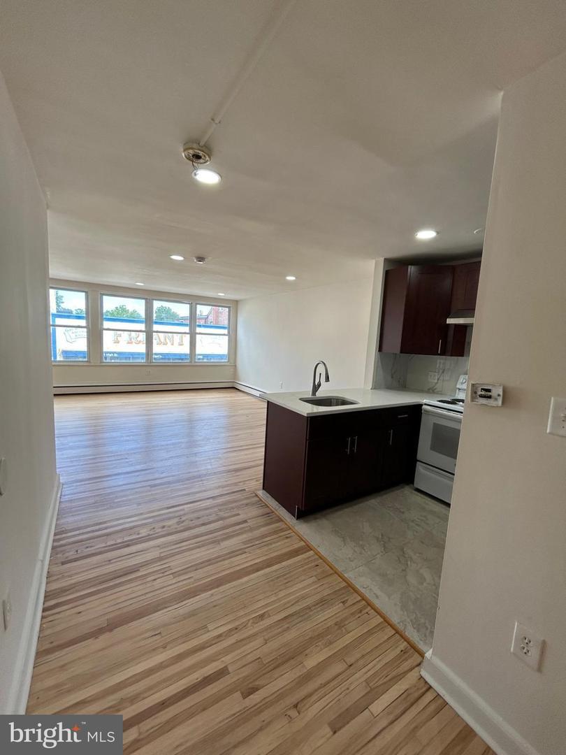 24 High St – photo 5