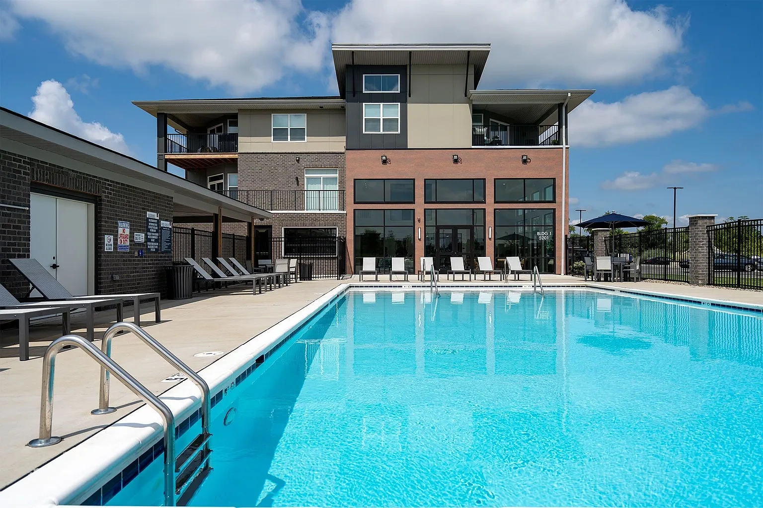 The Flats of River Ridge – photo 4