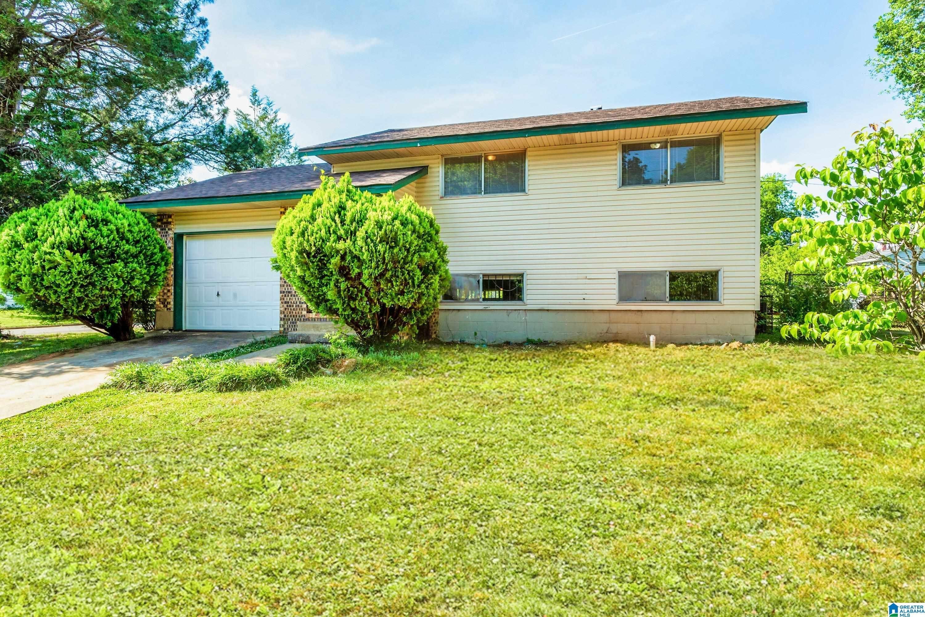 1112 S Gale Dr – photo 2