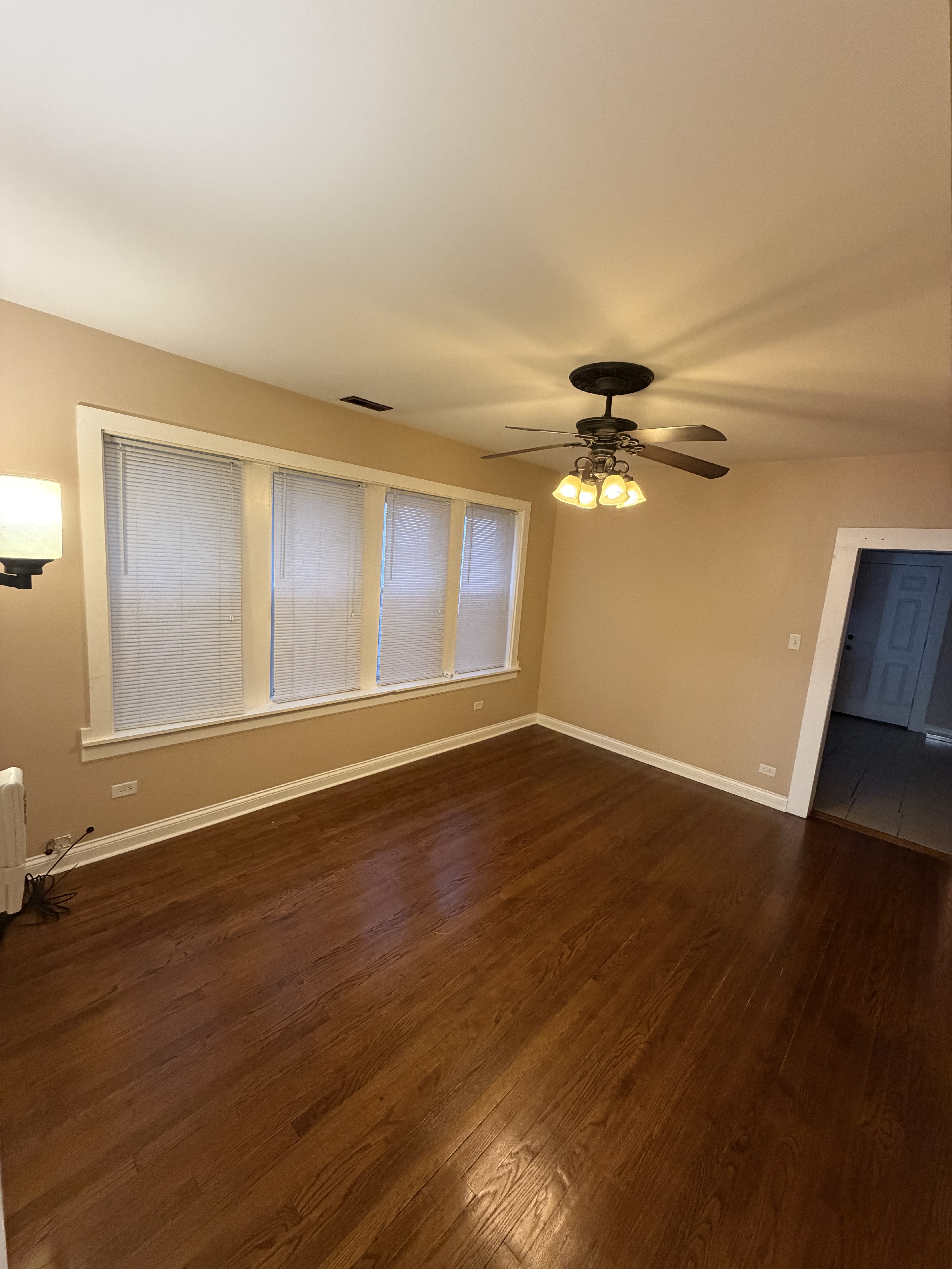 11320 S Prairie Ave unit Unit 1 – photo 4