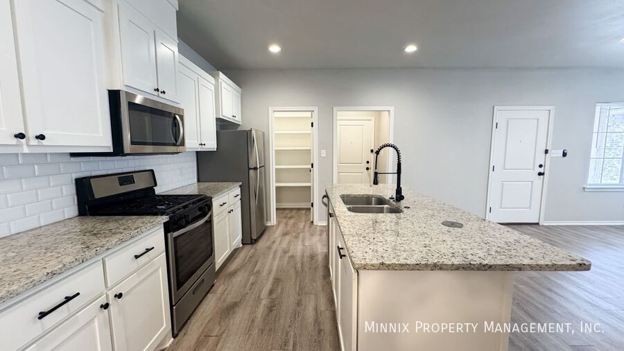 2401 Quitman Ave – photo 4