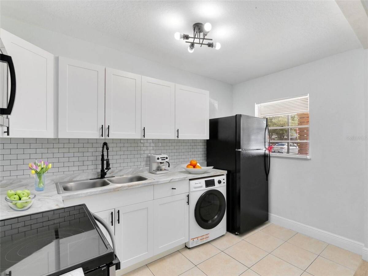 955 6th St SE #5 – photo 4