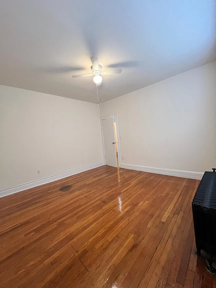 30 Lenox Ave – photo 2