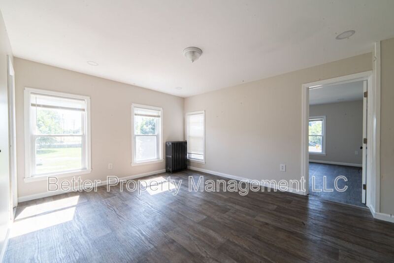 414 W Park Ave unit 4 – photo 3