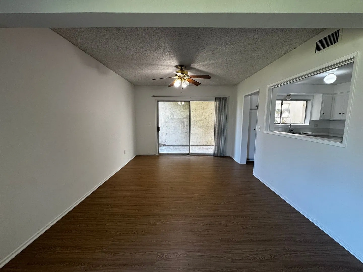 100 - Kimberly Apartments – photo 2