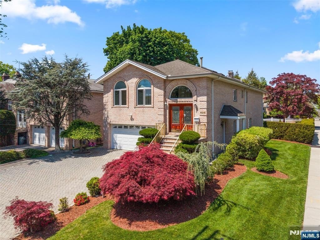 499 Morse Ave – photo 1
