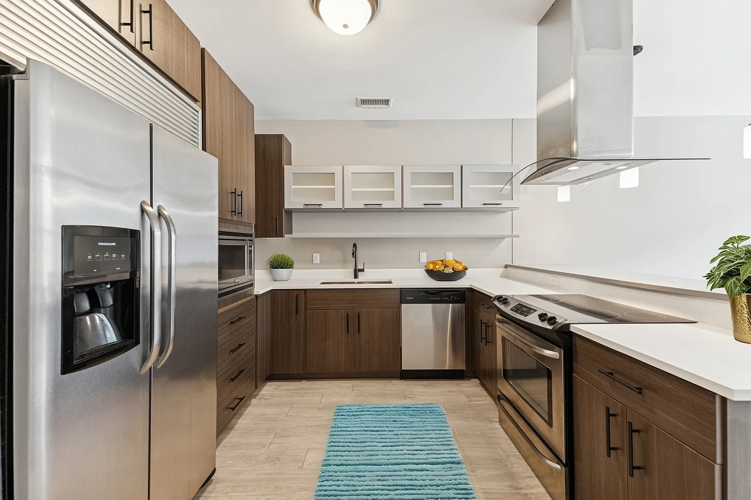 Crocker Park Living – photo 5