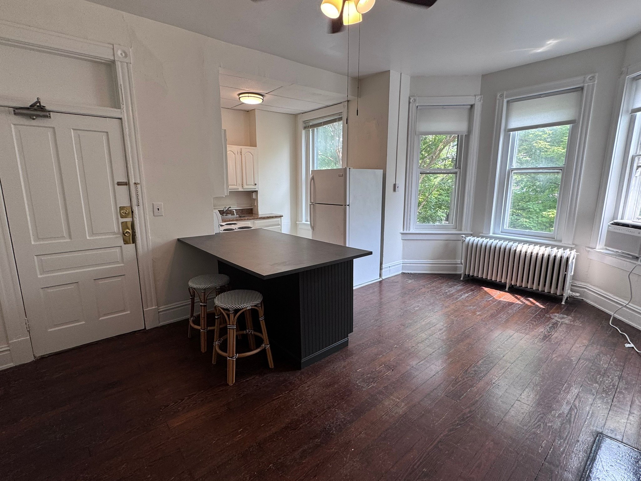 1613 W Grace St unit 2 – photo 1