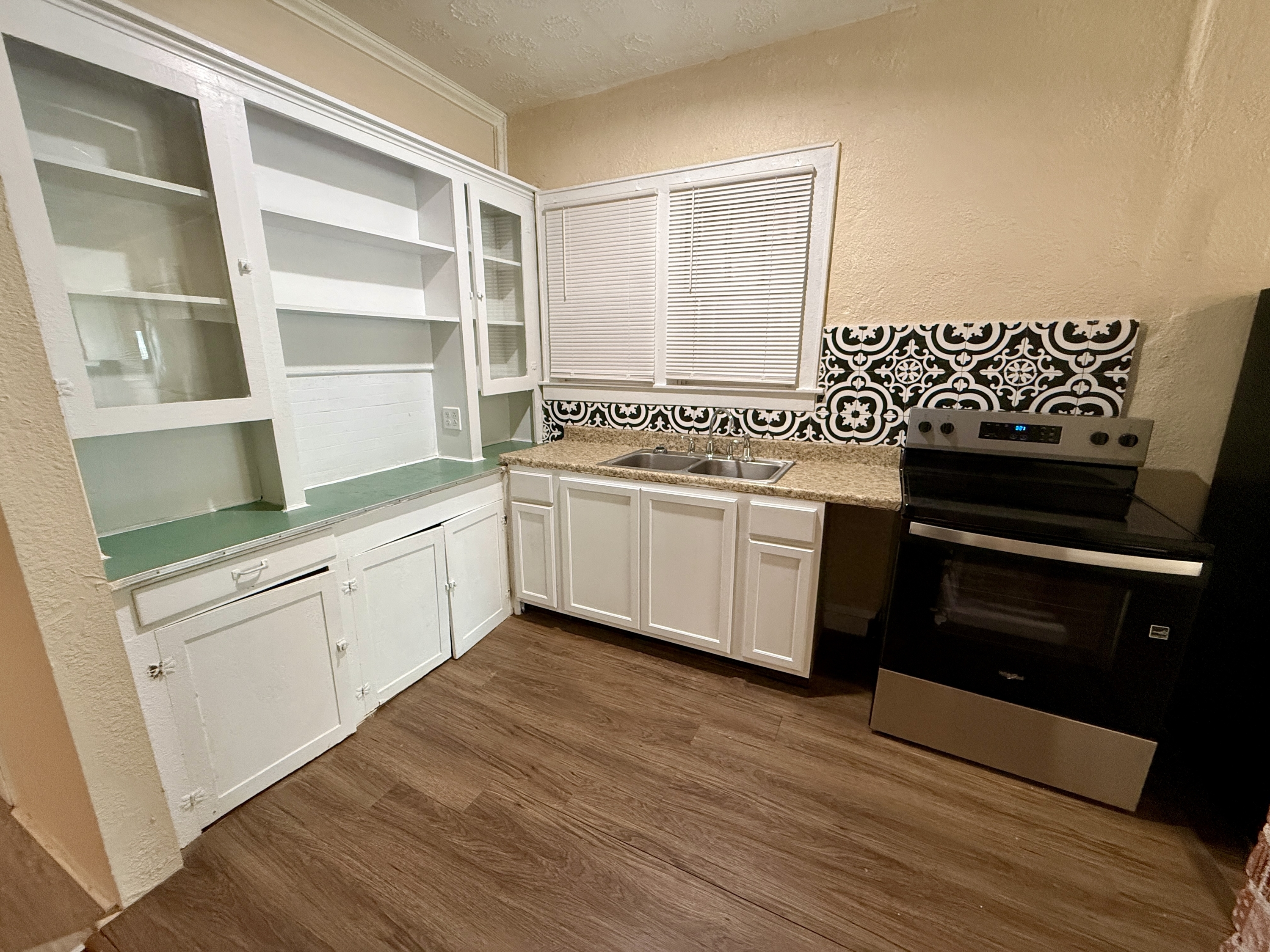 1010 12th Ave unit 4 – photo 3