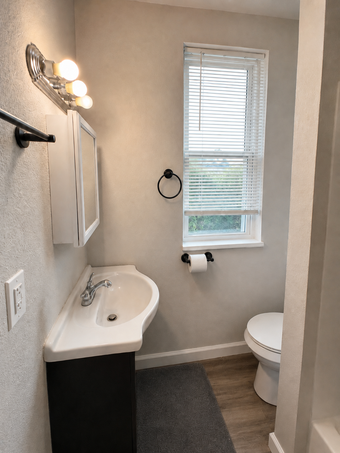 525-529 Farnsworth St unit 525 – photo 4