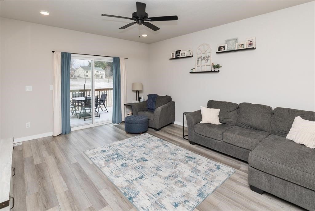 90 Keeneland Ct. – photo 4