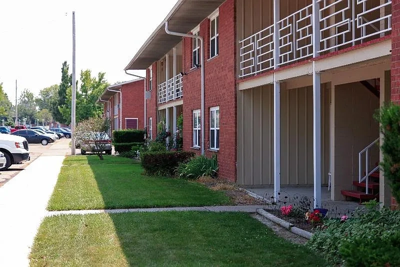 Fairway East Apartments – photo 3