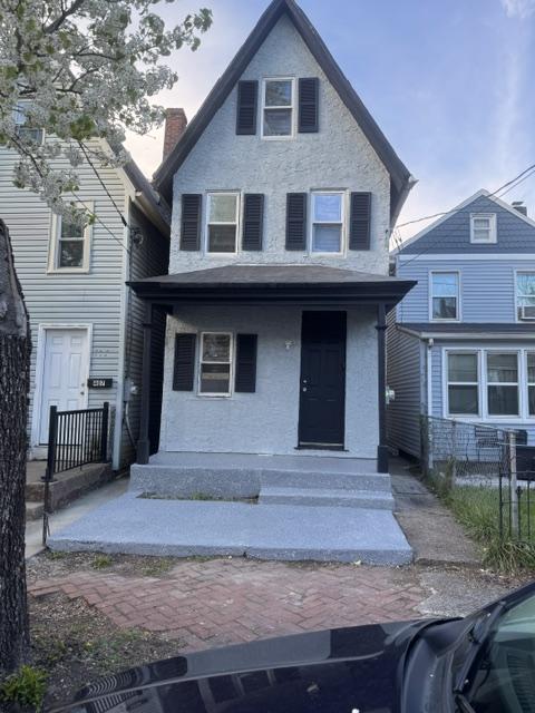 409 Beech St – photo 1