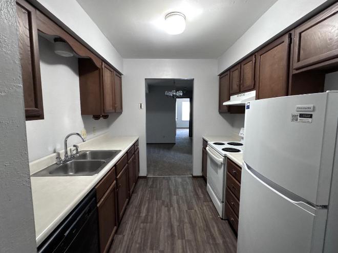 3355 W Laskey Rd – photo 3