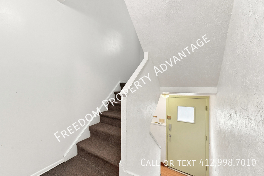 2523 Park Hill Dr – photo 5