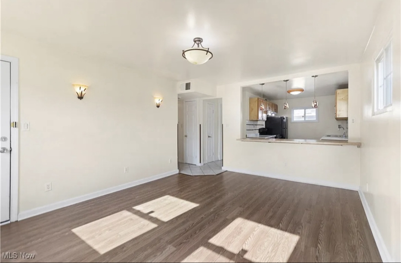 3836 W 117th St – photo 3