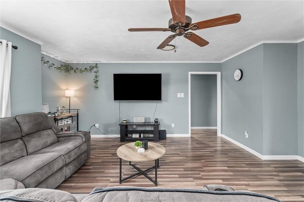 3511 Pecos Ct – photo 5