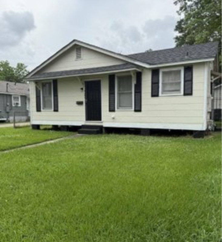 4242 Gurney St – photo 1