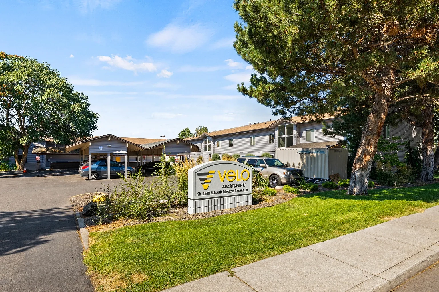 Velo Apartments Spokane – photo 4
