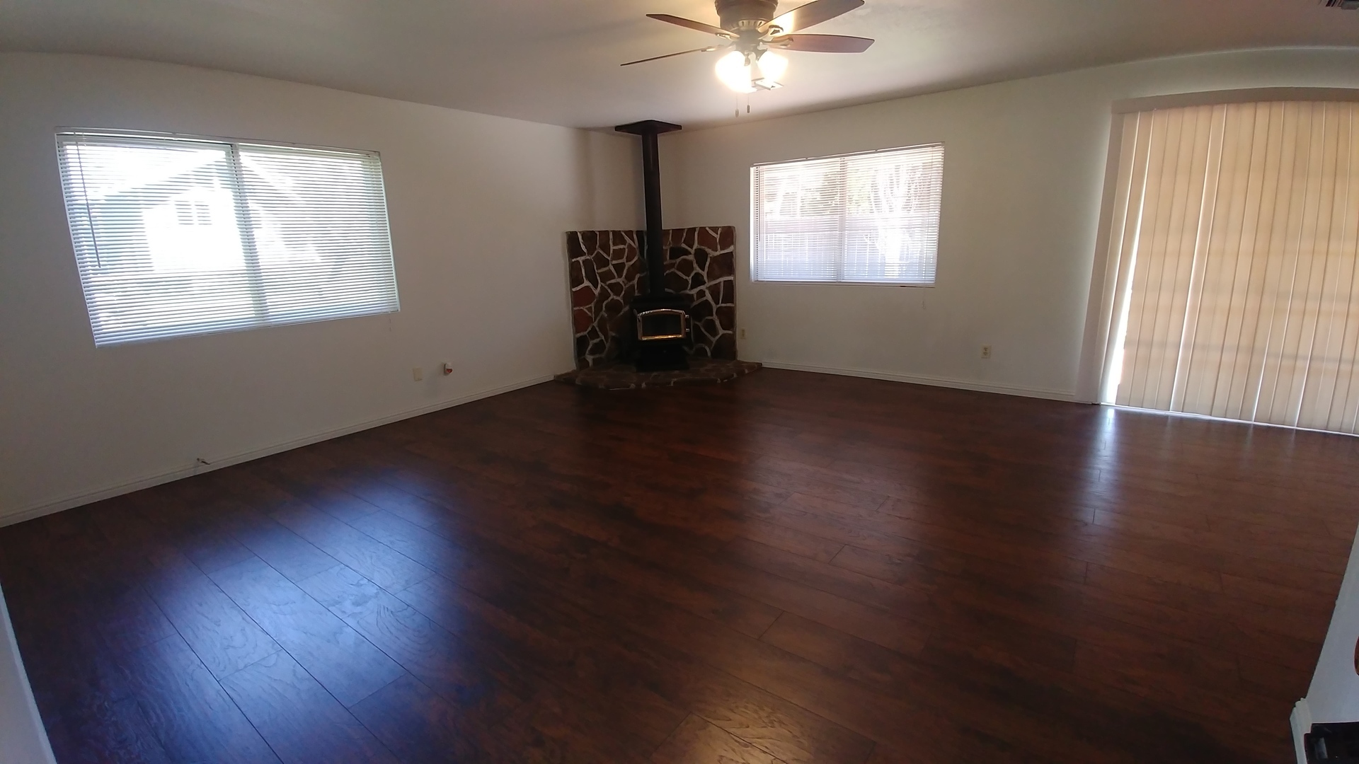 4184 Sherwood Ct – photo 2