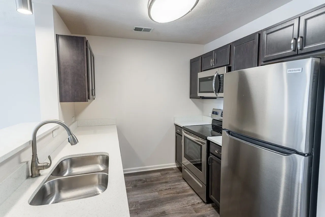 The Lakes of Beavercreek Apartment Homes – photo 2
