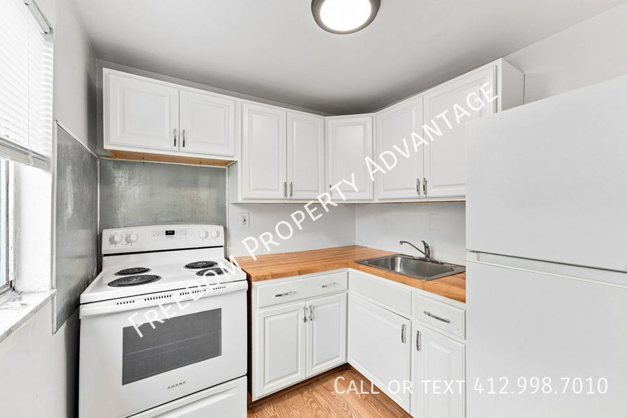 2523 Park Hill Dr – photo 3