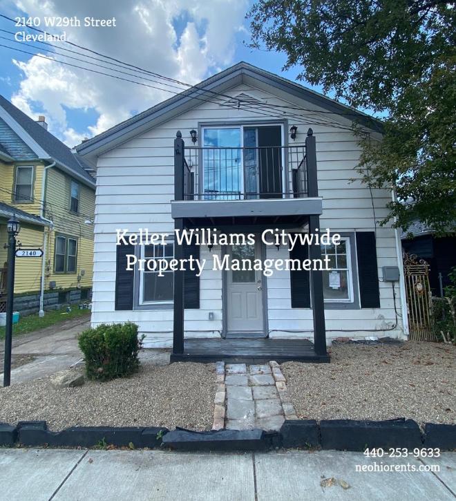 2140 W 29th St – photo 1