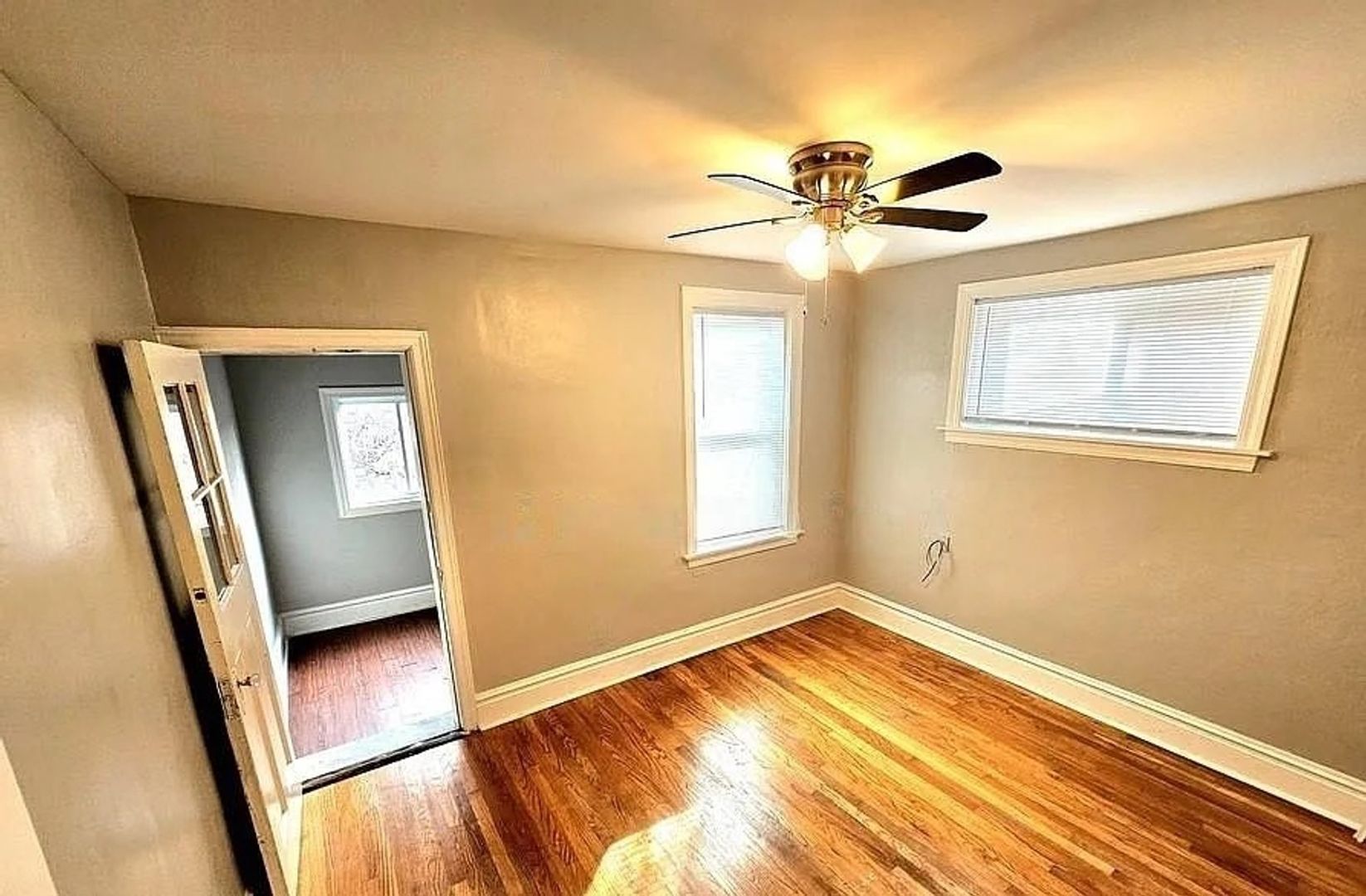 3712 Winnebago St – photo 5