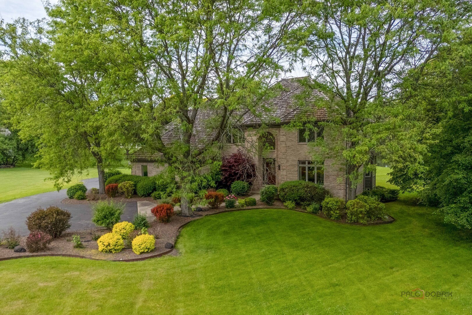 5420 Belmont Ct – photo 2