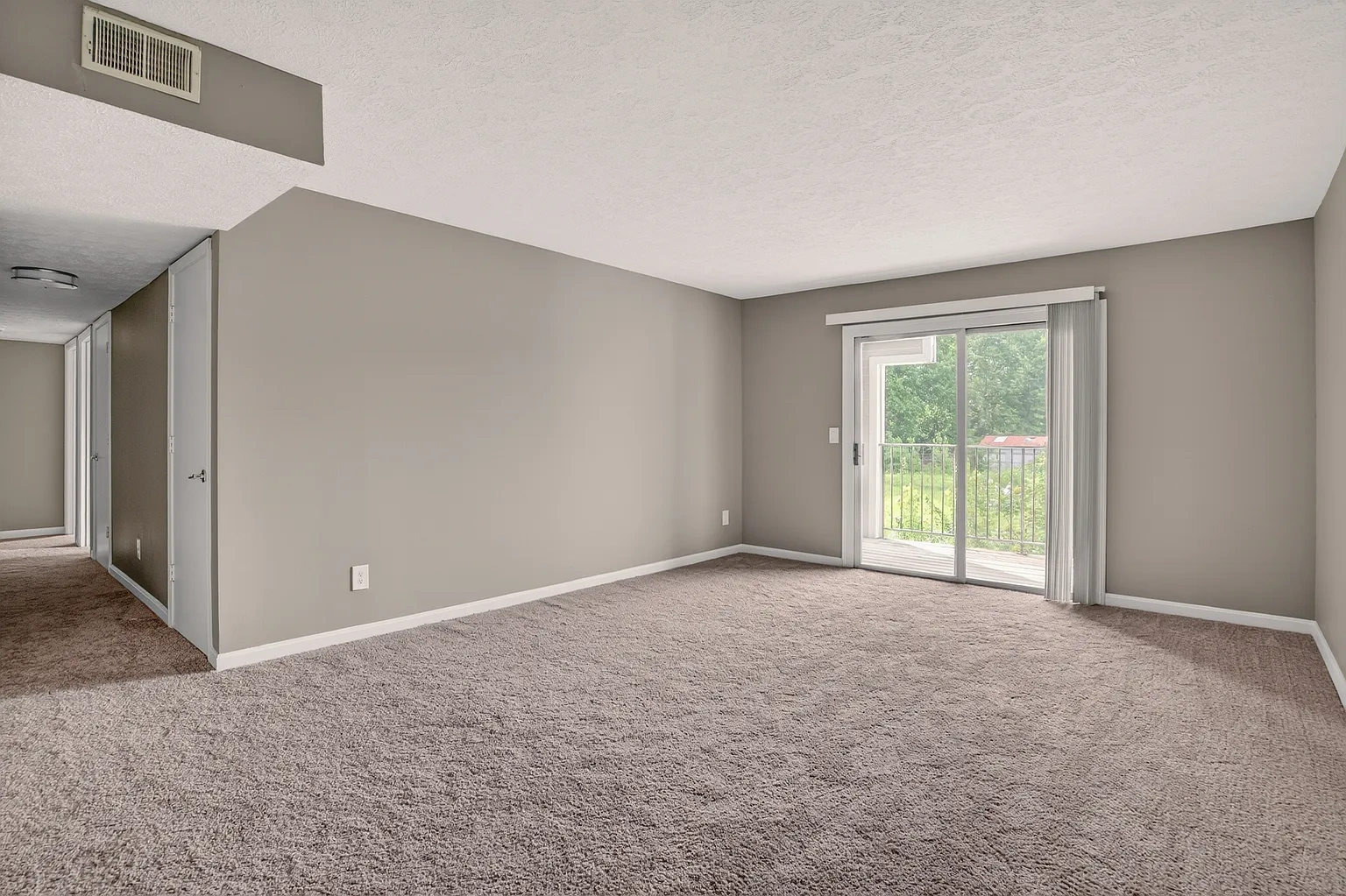 Ashby Apartments – photo 3