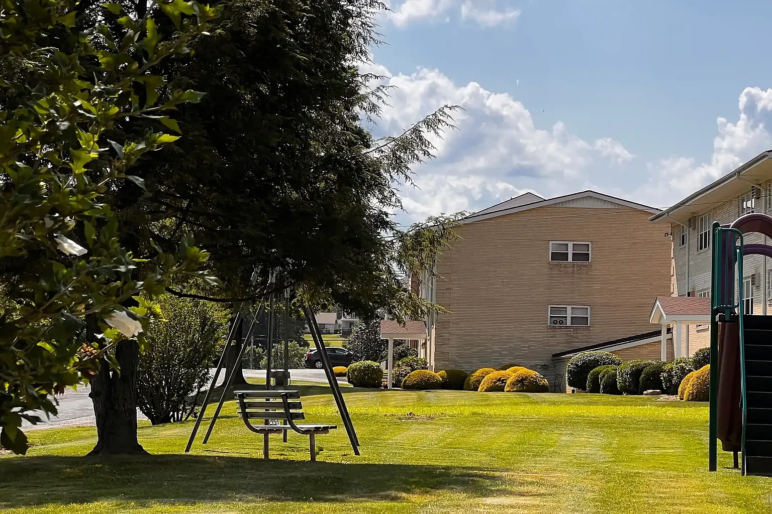 Town and country apartments – photo 4