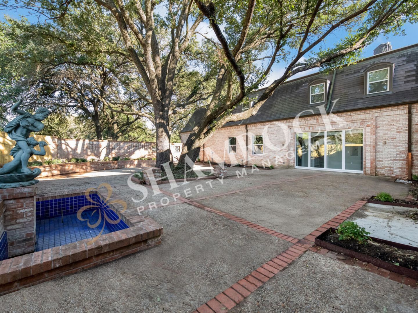 701 N New Rd unit # 200 – photo 1