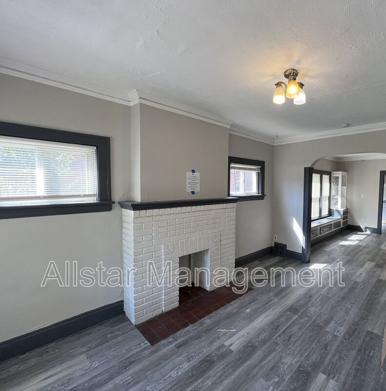 3638 E 149th St unit # 2 – photo 3