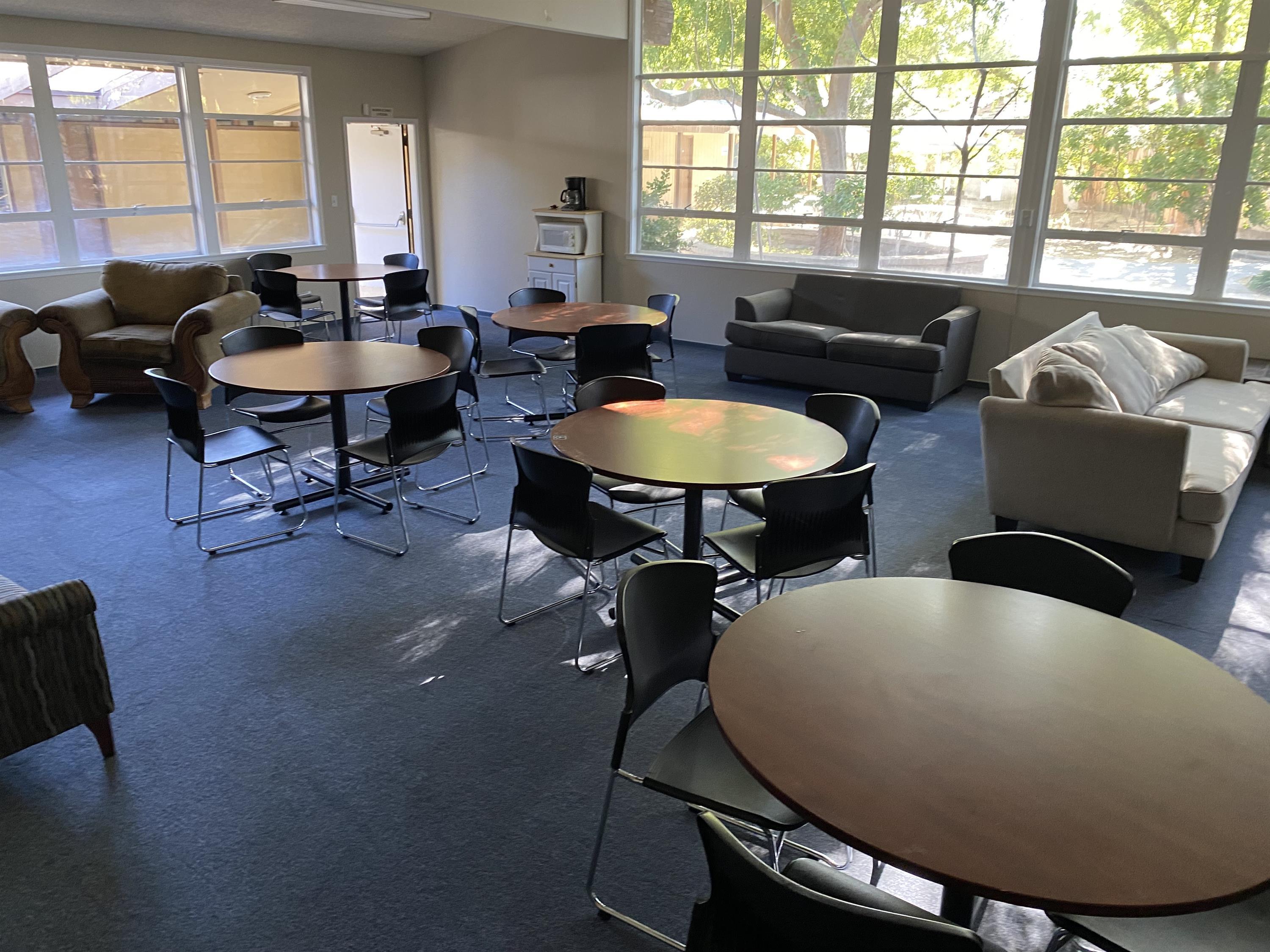 1730 W Shaw Ave – photo 2