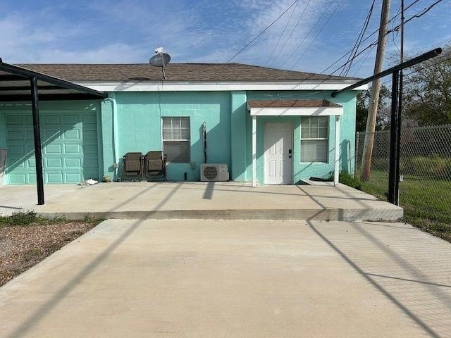 633 N Commercial St – photo 1
