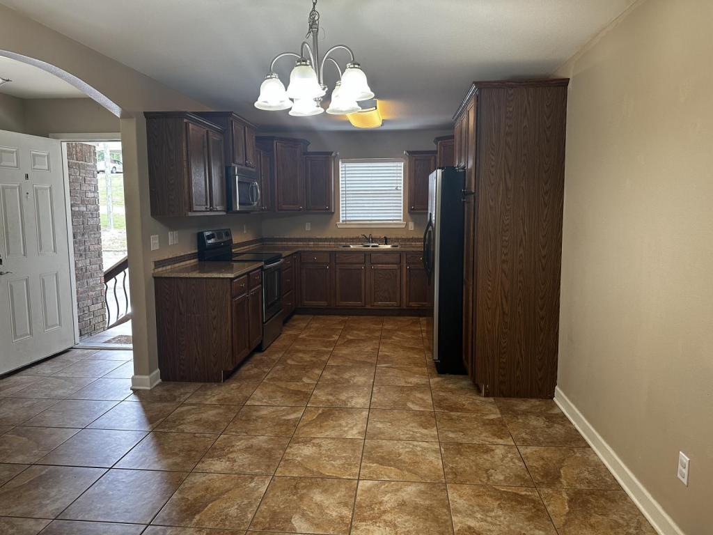 129 Enterprise Dr – photo 4