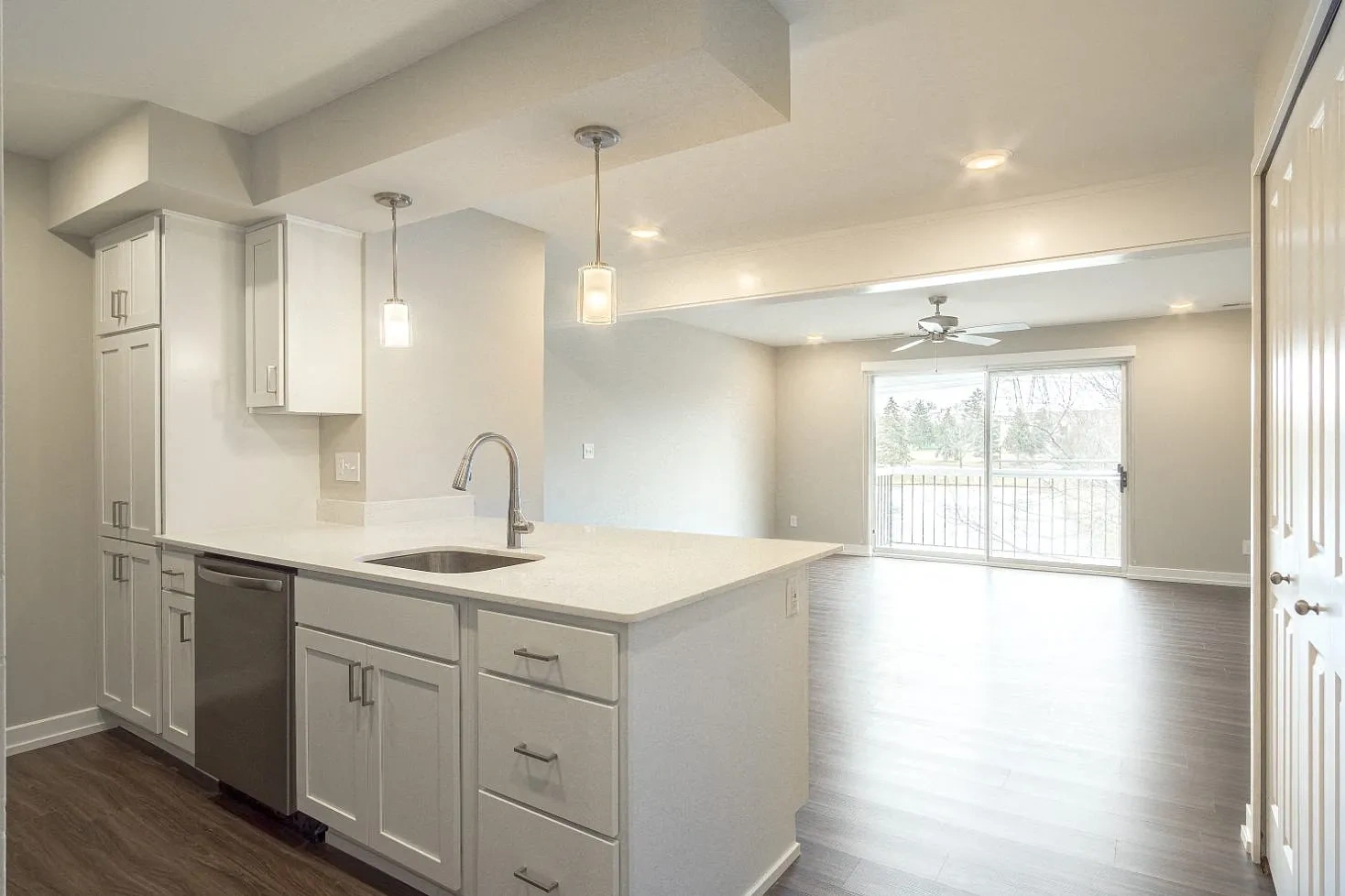 Hillside Apartments – photo 4
