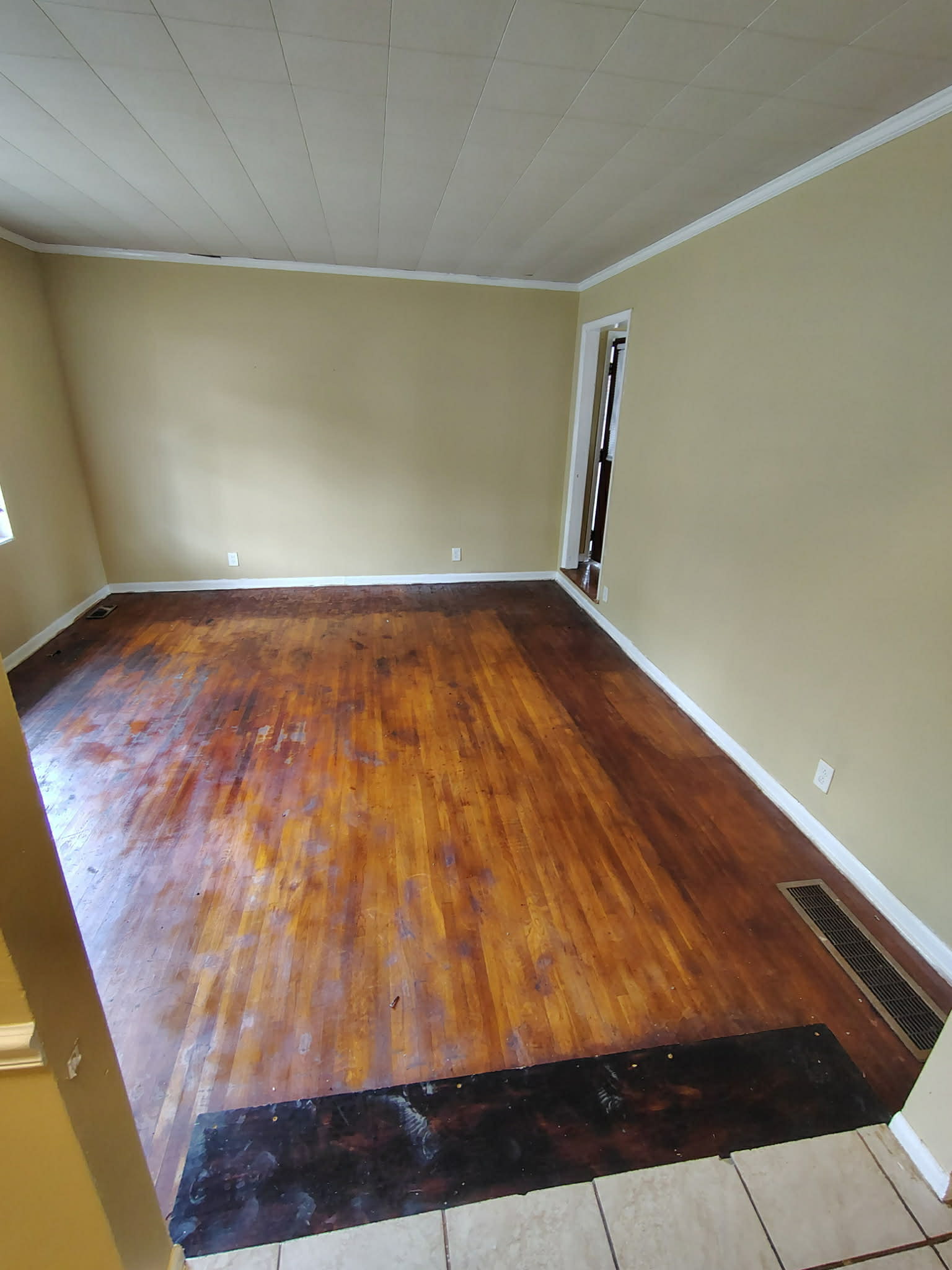 1676 Pine Ave SW – photo 3
