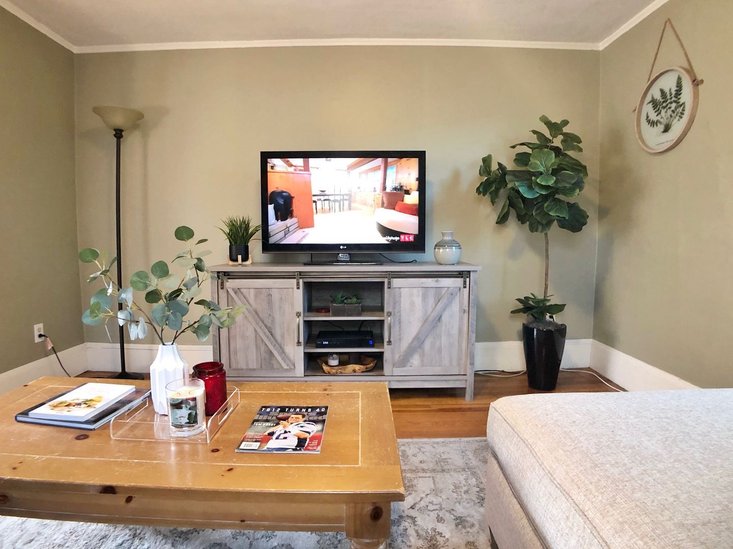 88 Hawthorn St – photo 2