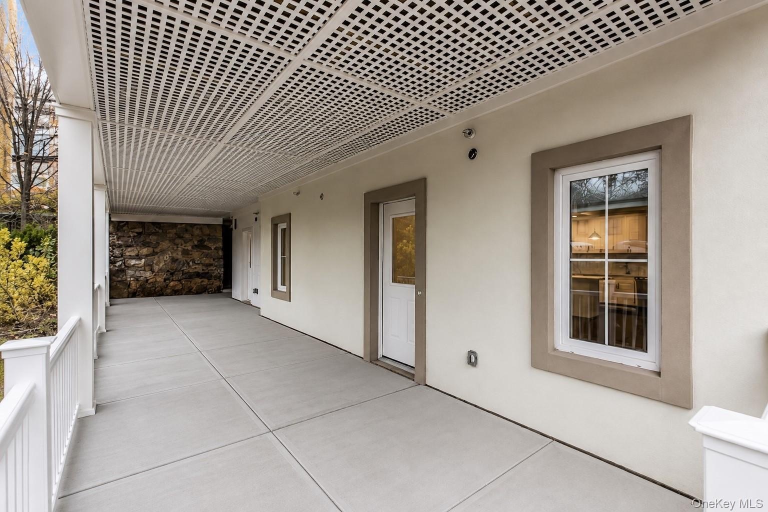 1431 Old Northern Blvd #1 – photo 4